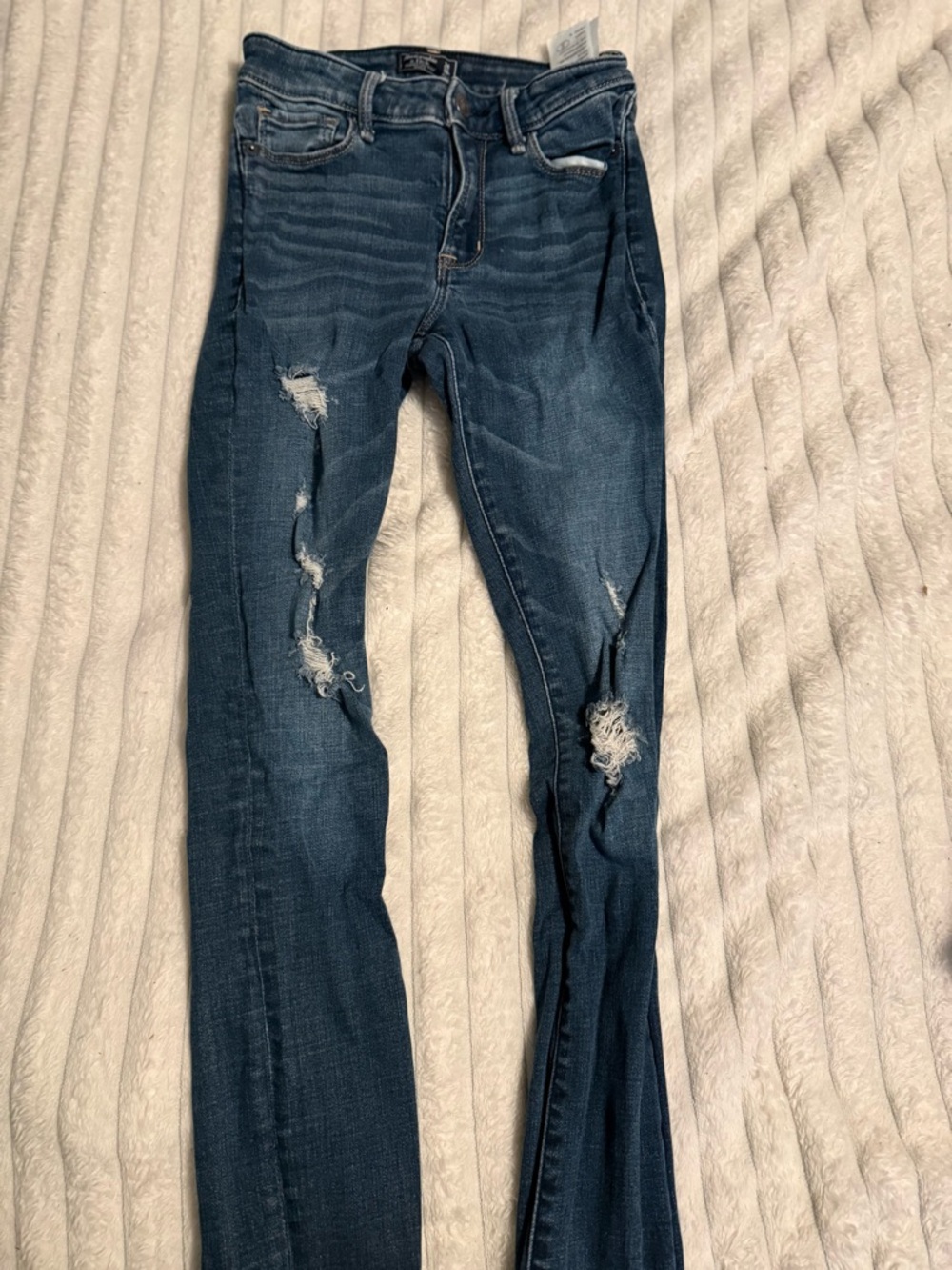 Abercrombie & Fitch Dark  Distressed Skinny Jeans size 0R